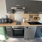Appart T2 Avec Parking, Loggia, Vue Puy De Dome