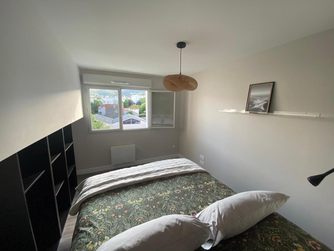 T2 Avec Parking, Loggia, Vue Puy De Dome Apartment *